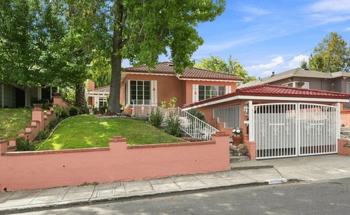 House in Hayward, California, United States 1