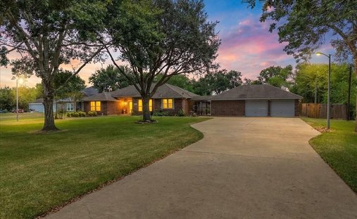 House in Dickinson, Texas, United States 1
