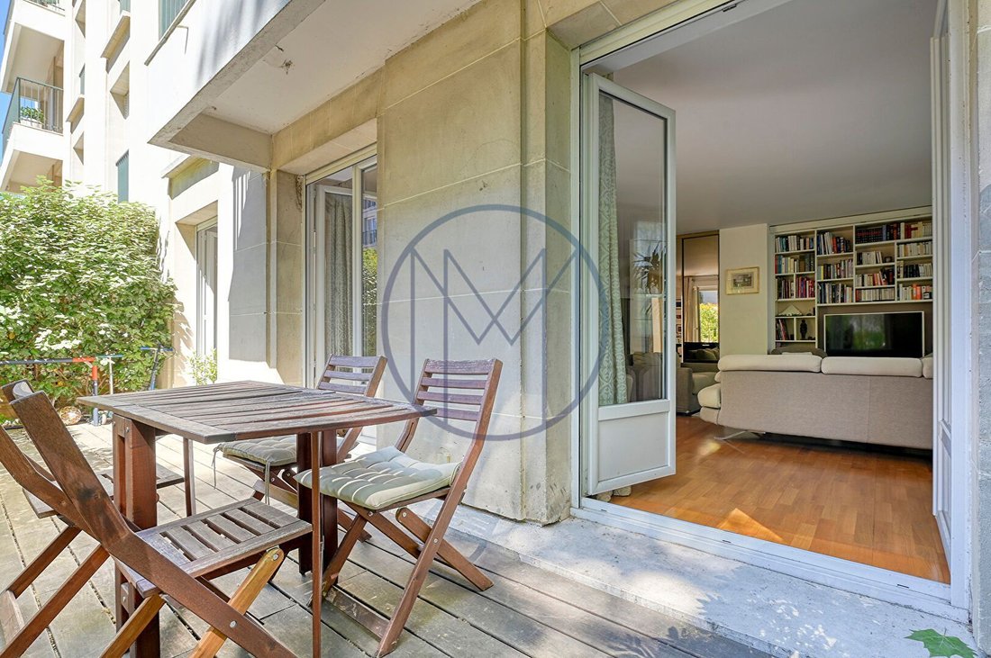 Apartment in Domaine National du Château, Versailles, France 5 - 18744726
