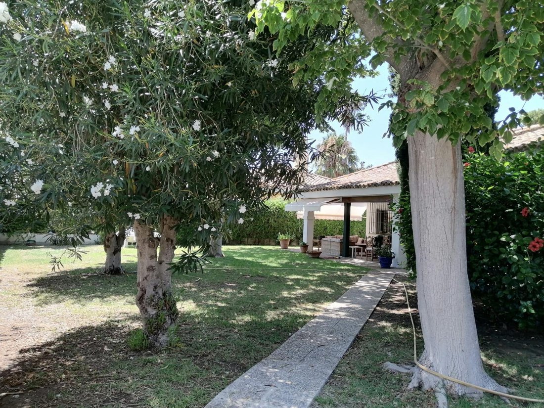 Villa in El Puerto de Santa María, Andalusien, Spanien 2 - 18743028