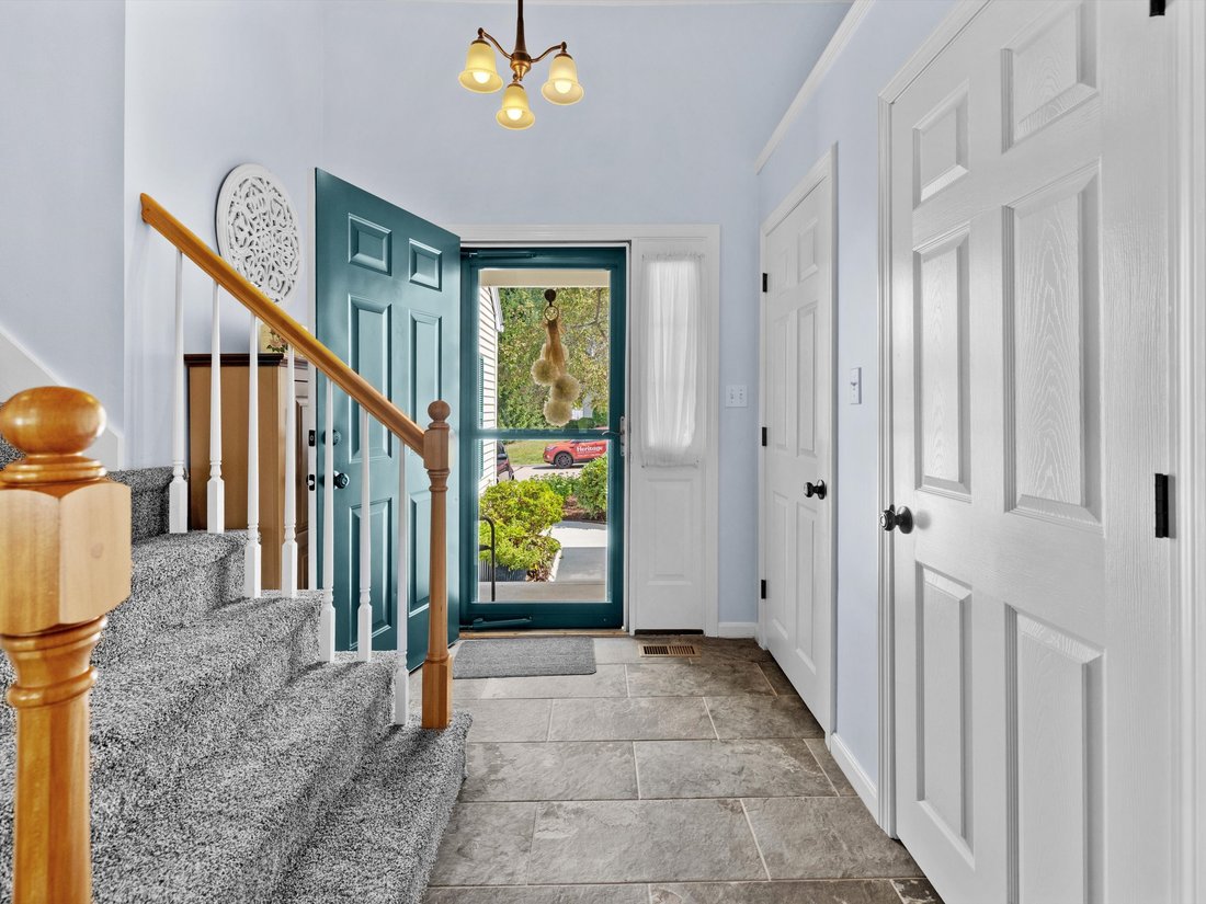 Condo in Sutton, Massachusetts, United States 5 - 18740031
