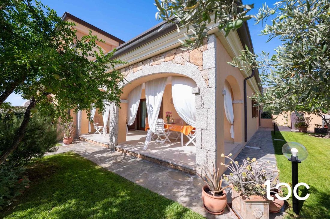 Villa à San Teodoro, Sardaigne, Italie 1 - 18741613