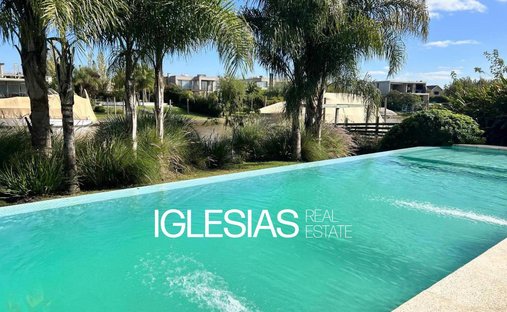 House in Tigre, Buenos Aires Province, Argentina 1