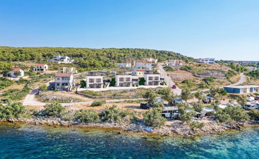 Villa in Municipality of Novigrad, Zadar, Kroatien 1