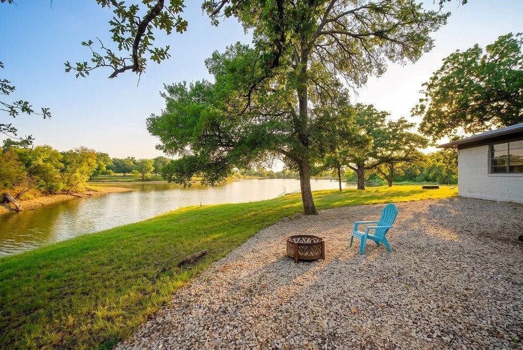 Casa a Dalworthington Gardens, Texas, Stati Uniti 2 - 18744447