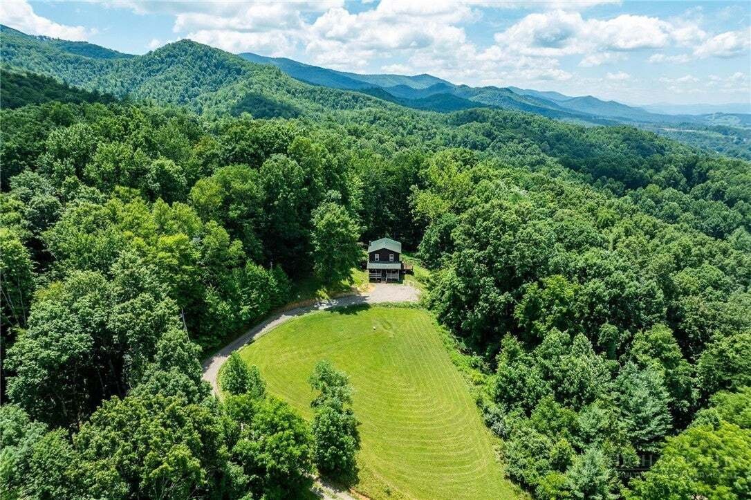 House in Mountain City, Tennessee, United States 2 - 18742629