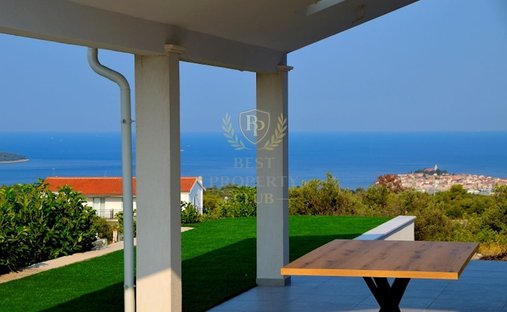 Villa a Capocesto, Regione di Sebenico e Tenin, Croazia 1