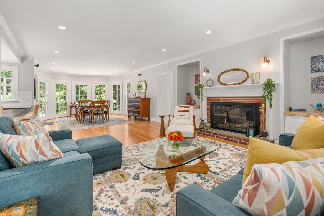 House in Dover, Massachusetts, United States 3 - 18741677