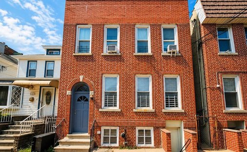 House in New York, New York, United States 1