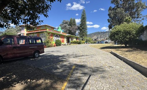Terreno en Quito, Pichincha, Ecuador 1
