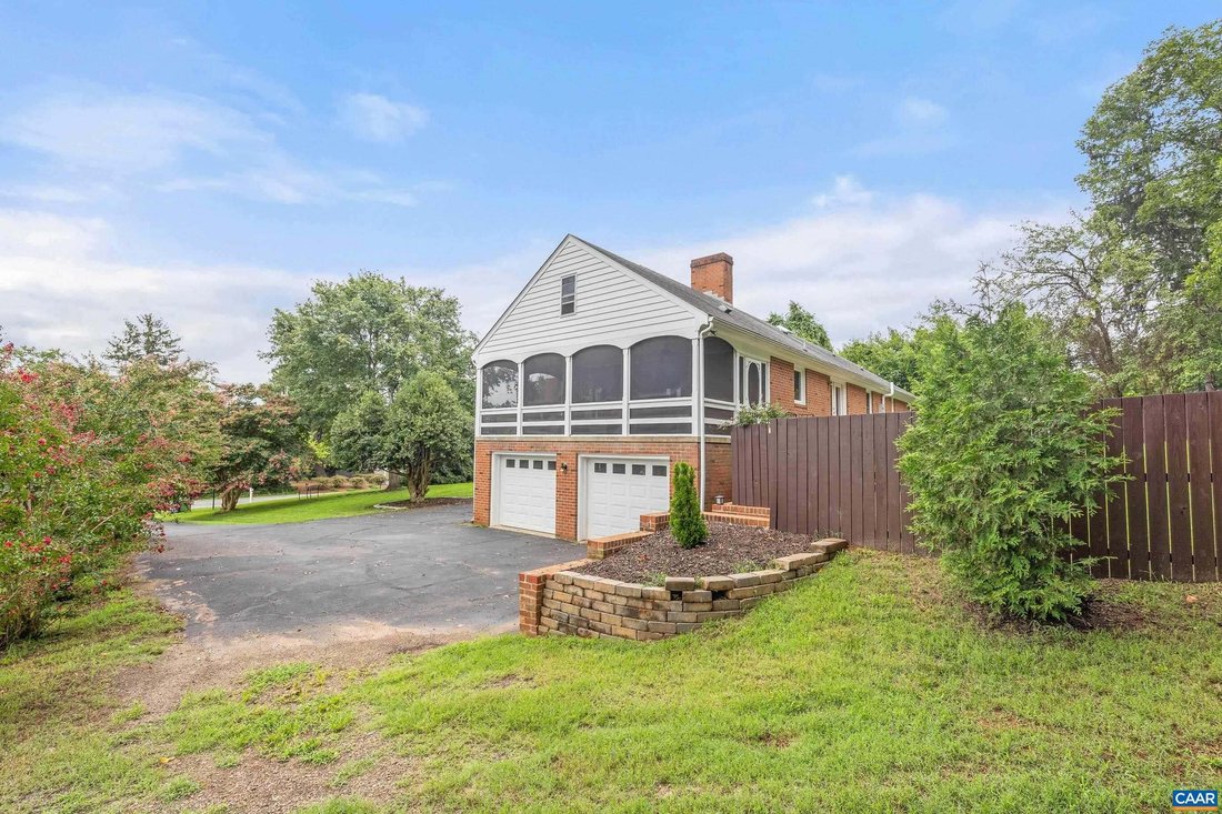 House in Charlottesville, Virginia, United States 4 - 18386484
