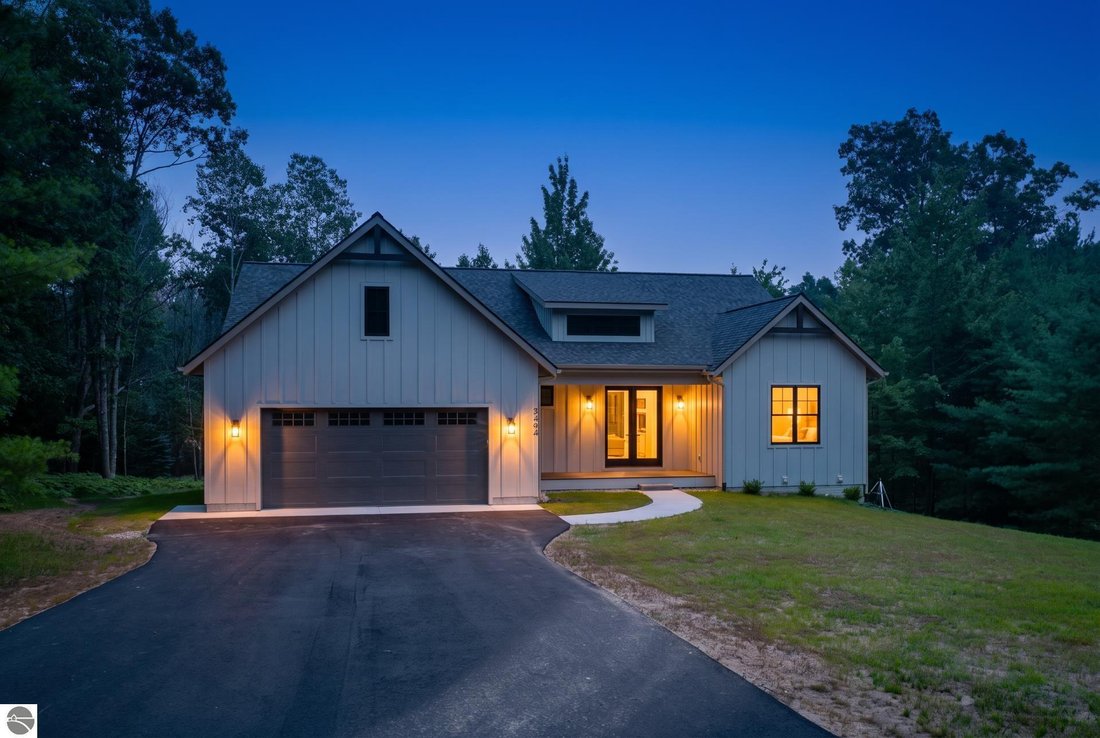 Maison à Traverse City, Michigan, États-Unis 1 - 18740314