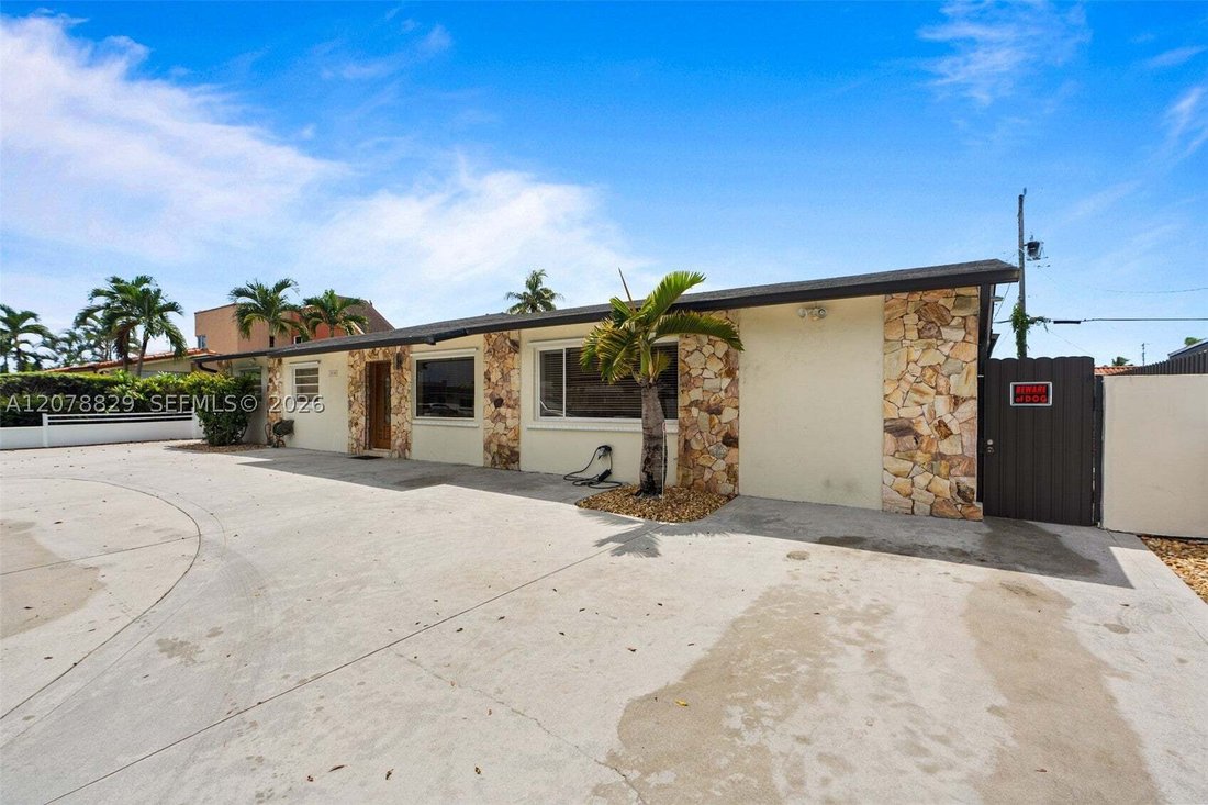 House in Miami, Florida, United States 4 - 18744660