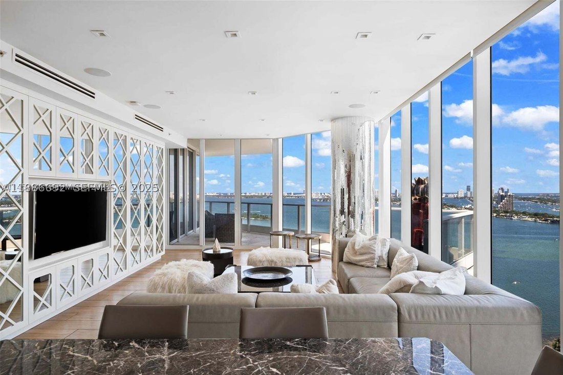 Appartement à Miami, Floride, États-Unis 2 - 16635450