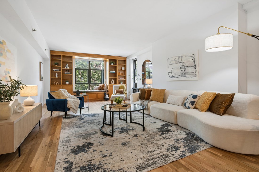 Condo in New York, New York, United States 1 - 18744801