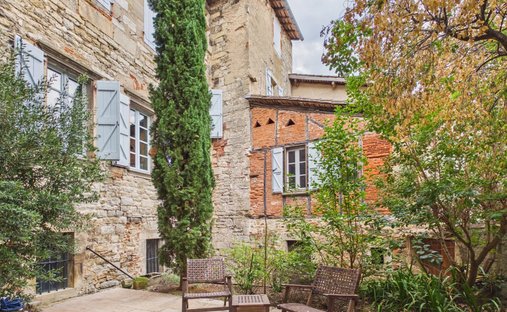 Maison à Saint-Antonin-Noble-Val, Occitanie, France 1
