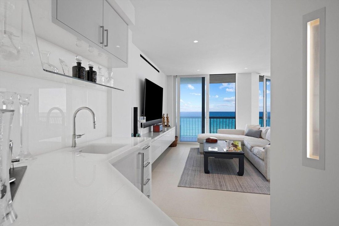 Condo in Palm Beach, Florida, United States 4 - 18744575