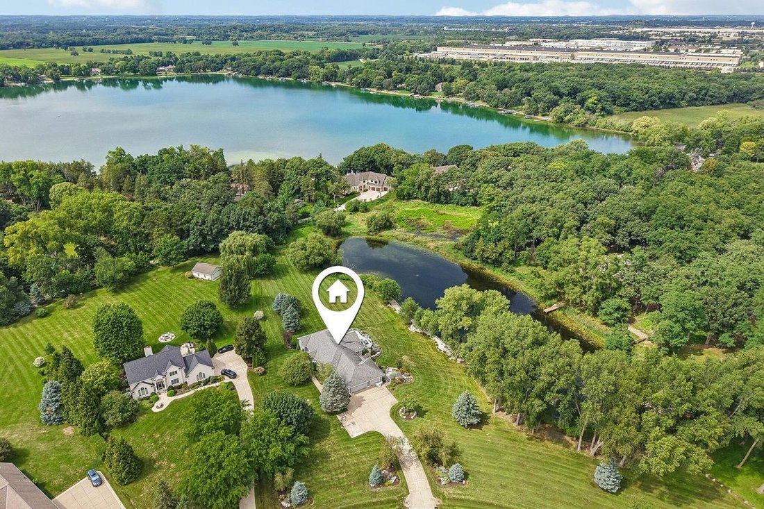 Casa a Okauchee Lake, Wisconsin, Stati Uniti 2 - 18746411