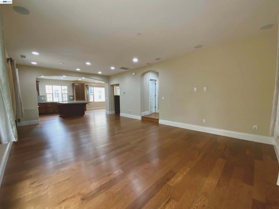 Casa en Milpitas, California, Estados Unidos 2 - 18740469