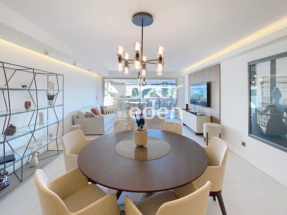 Wohnung in Cannes, Provence-Alpes-Côte d'Azur, Frankreich 1 - 15675526