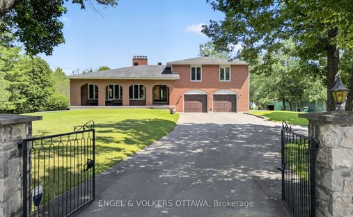 House in Ottawa, Ontario, Canada 1