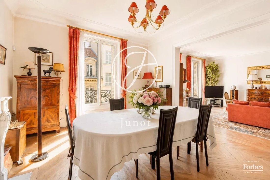 Appartamento a Mairie, Paris 8e Arrondissement, Parigi 2 - 18741768