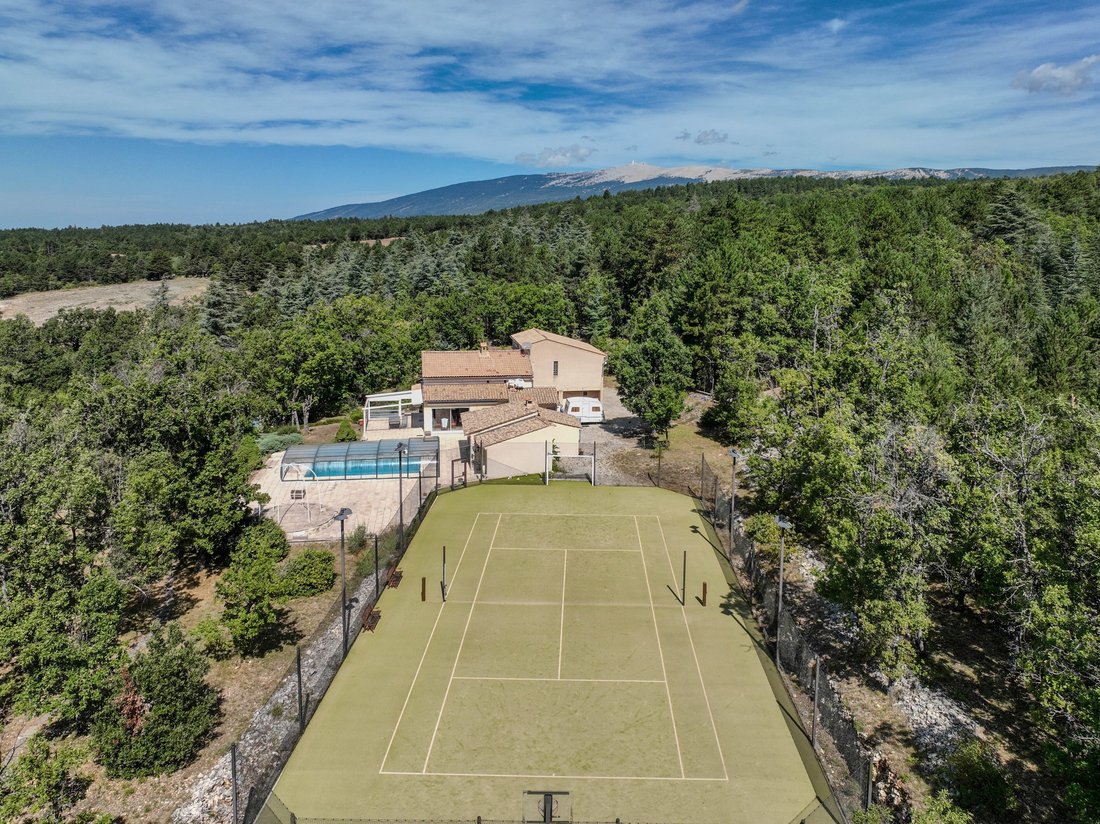 Haus in Monieux, Provence-Alpes-Côte d'Azur, Frankreich 1 - 18744757