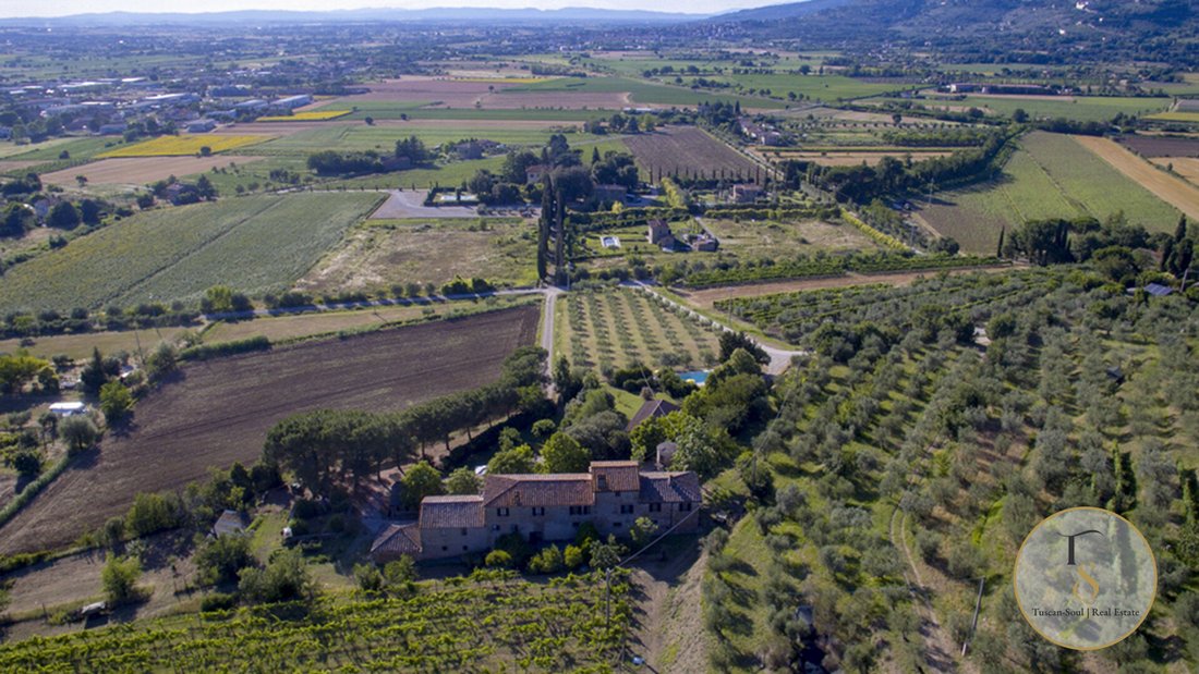 Country House in Center, Arezzo, Tuscany 2 - 18745305