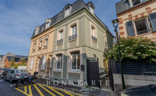 Casa a Villerville, Normandia, Francia 1