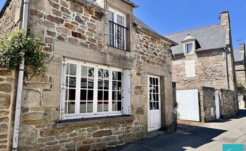 House in Saint-Jacut-de-la-Mer, Brittany, France 1