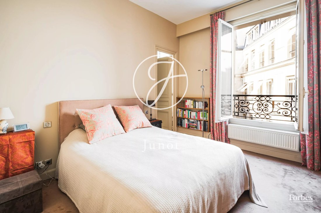 Appartamento a Mairie, Paris 8e Arrondissement, Parigi 4 - 18741768