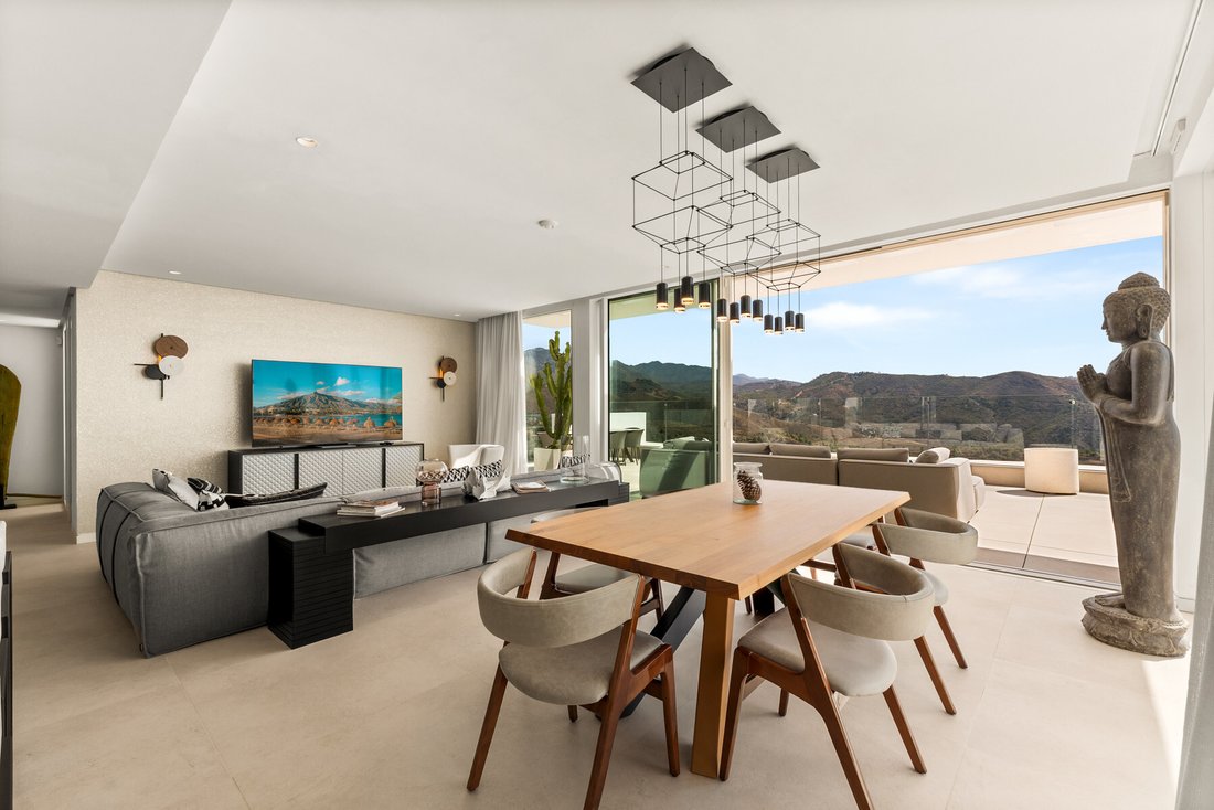 Penthouse in Ojén, Andalusien, Spanien 3 - 18740649