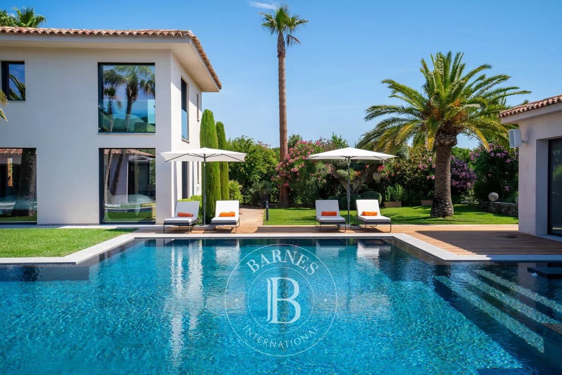 Villa en Zone Est Diffuse, San Tropez, Francia 2 - 18745225