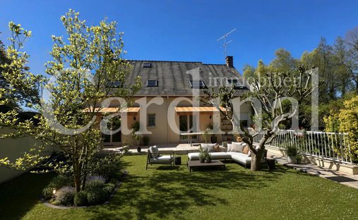 House in Le Parc et la Tuilerie, Noisy-le-Roi, France 1