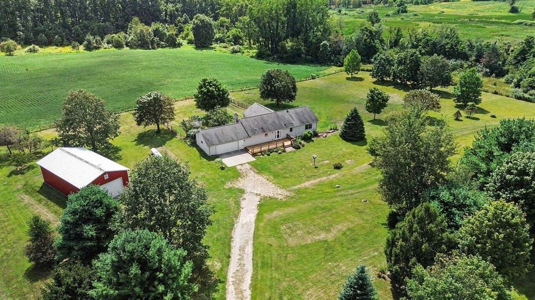 House in Lawrence, Michigan, United States 1 - 18743099