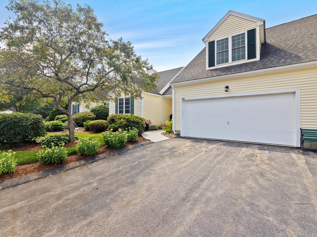 Condo in Sutton, Massachusetts, United States 2 - 18740031