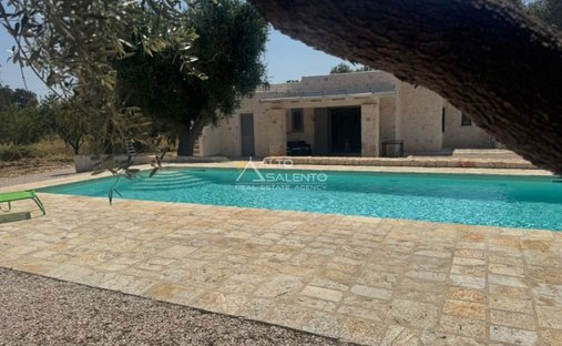 Casa di campagna a San Vito dei Normanni, Puglia, Italia 1