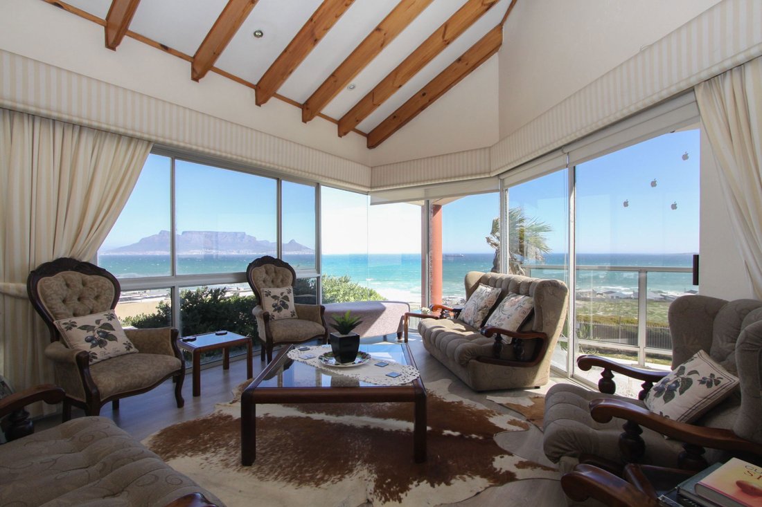 House in Table View, Blaauwberg, Cape Town 2 - 18742691