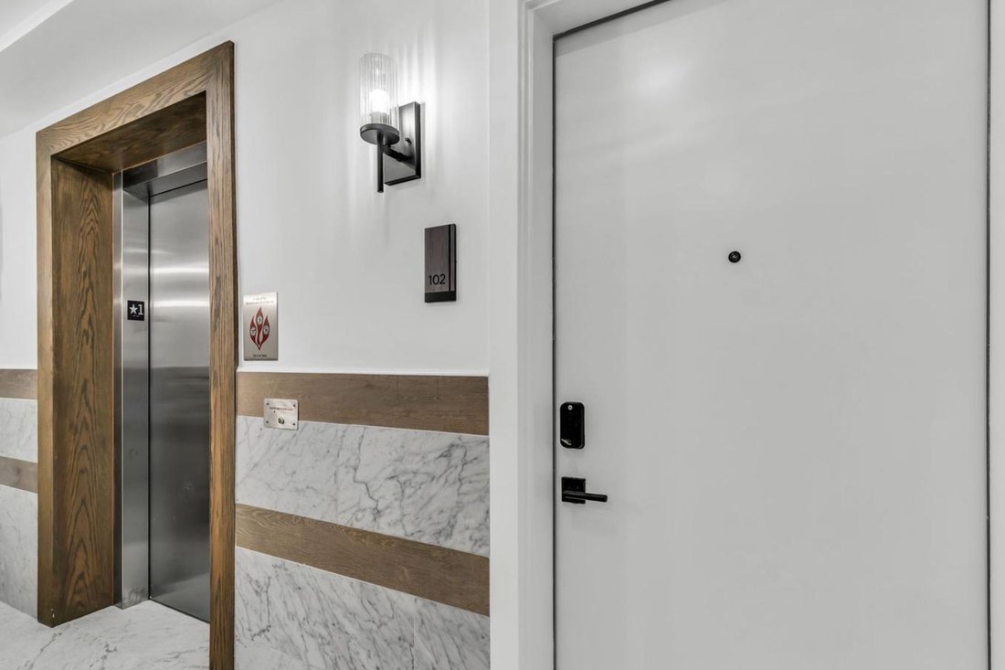 Condo in Arlington, Virginia, United States 3 - 18740187