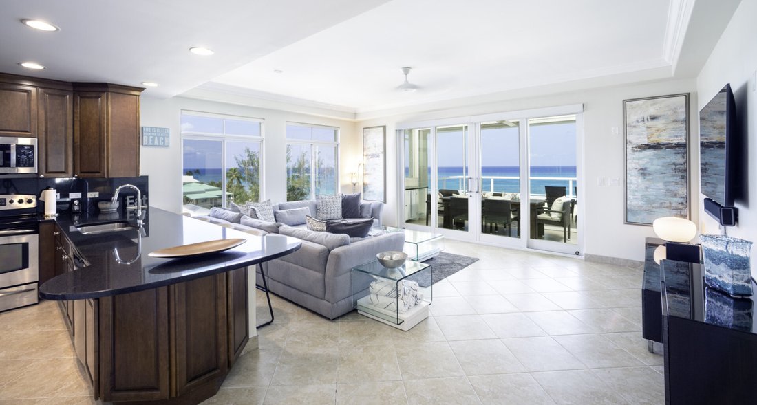 Apartment in George Town, George Town, Cayman Islands 3 - 18740946