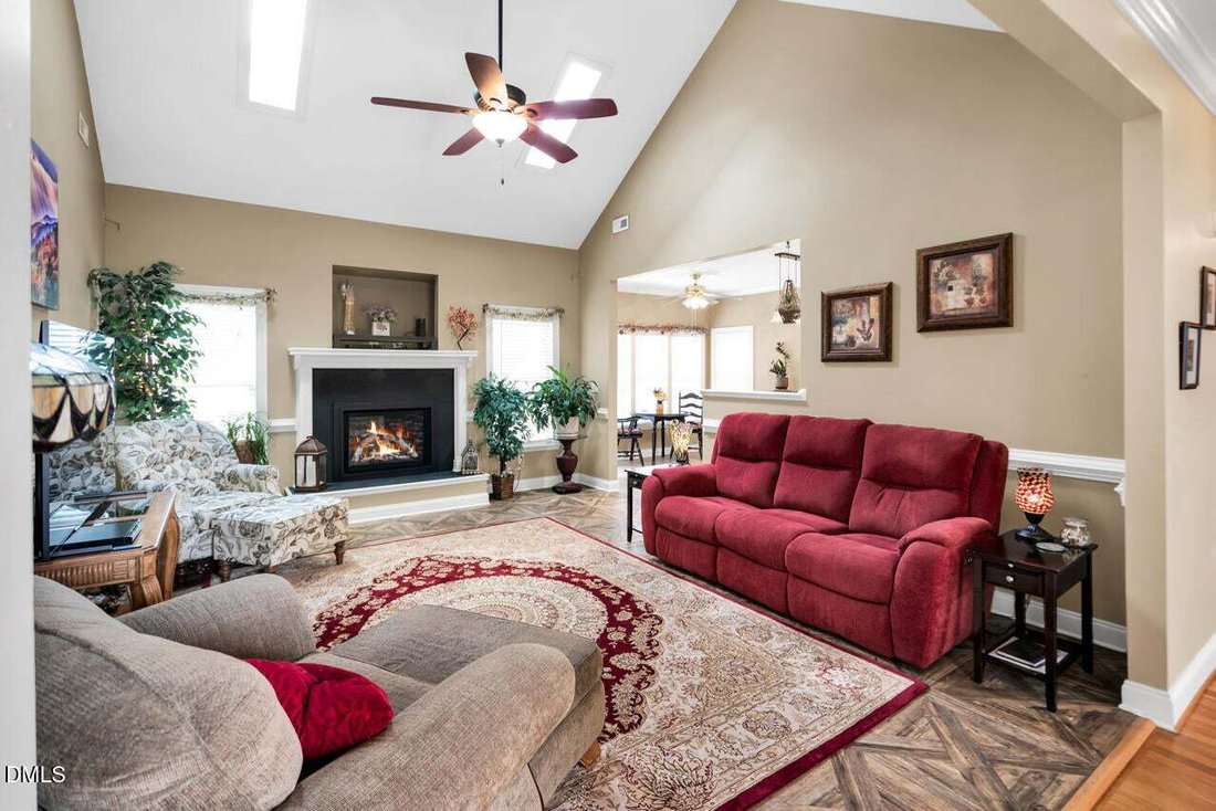 Casa en Holly Springs, Carolina del Norte, Estados Unidos 5 - 18746544
