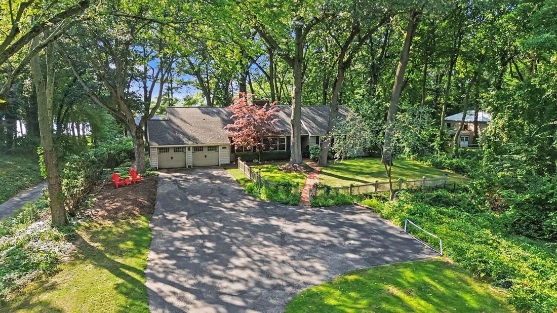 House in Fruitport Charter Township, Michigan, United States 1 - 18743159