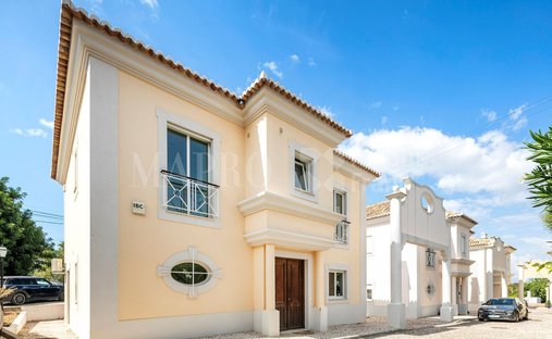 Villa in Almancil, Algarve, Portugal 1