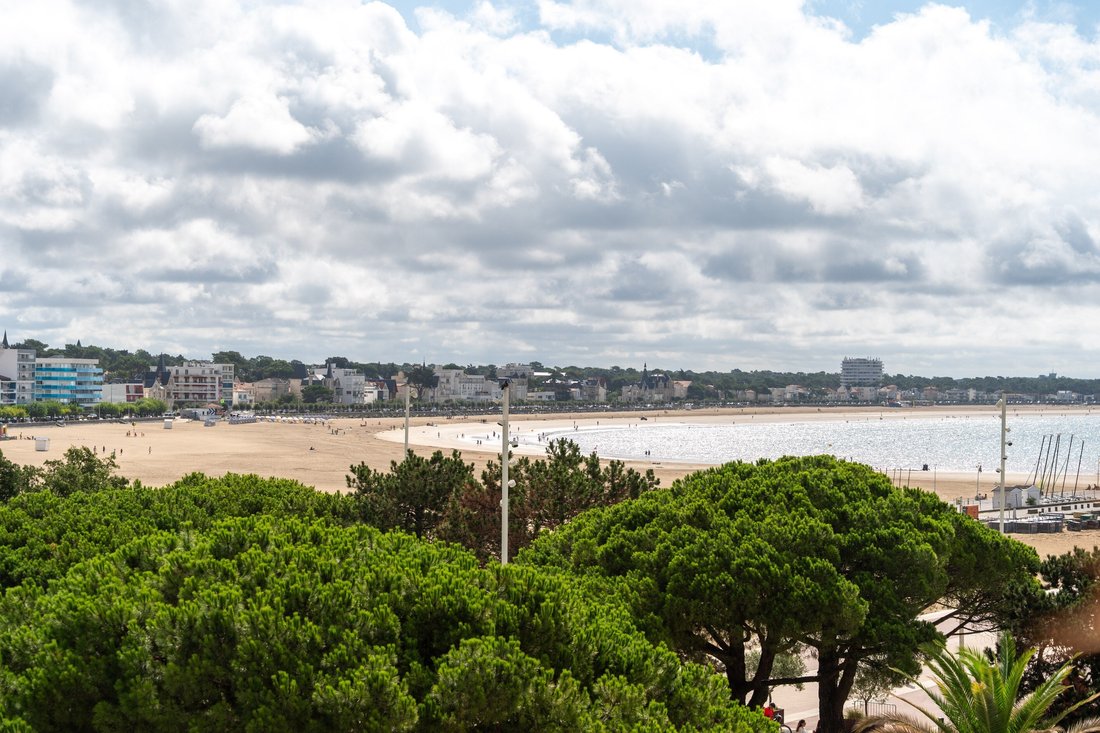 Appartamento a Zone Industrielle et Commerciale, Royan, Francia 2 - 18746222