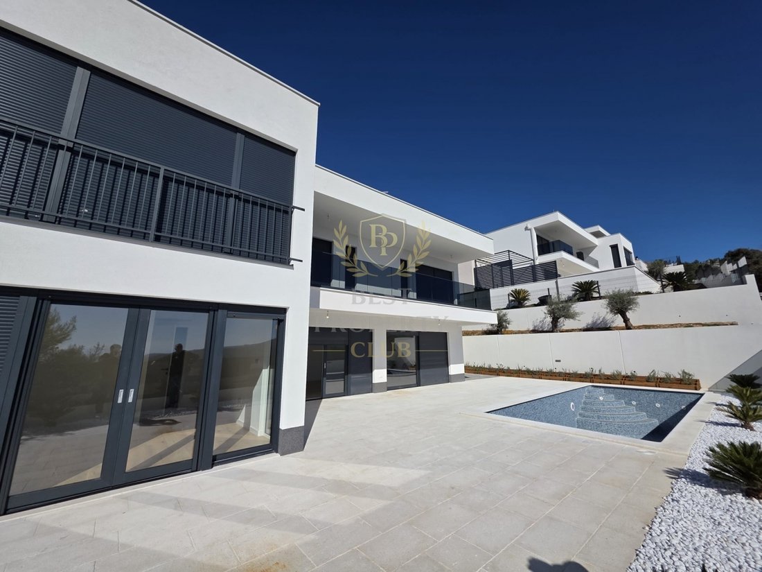 Villa à Vinišće, Split-Dalmatie, Croatie 4 - 18745062