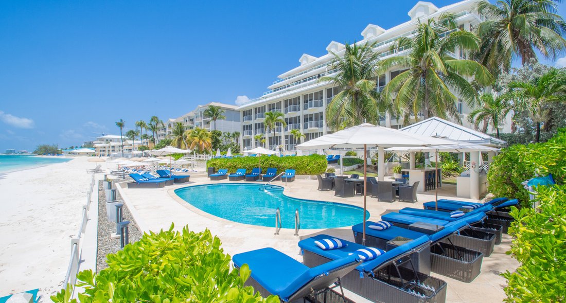 Apartment in George Town, George Town, Cayman Islands 2 - 18740946