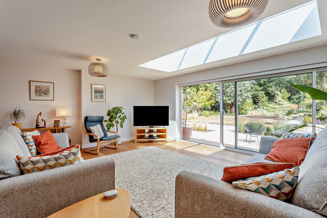Haus in Bicknacre, England 4 - 18740812