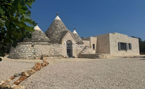 Casa di campagna a San Vito dei Normanni, Puglia, Italia 1