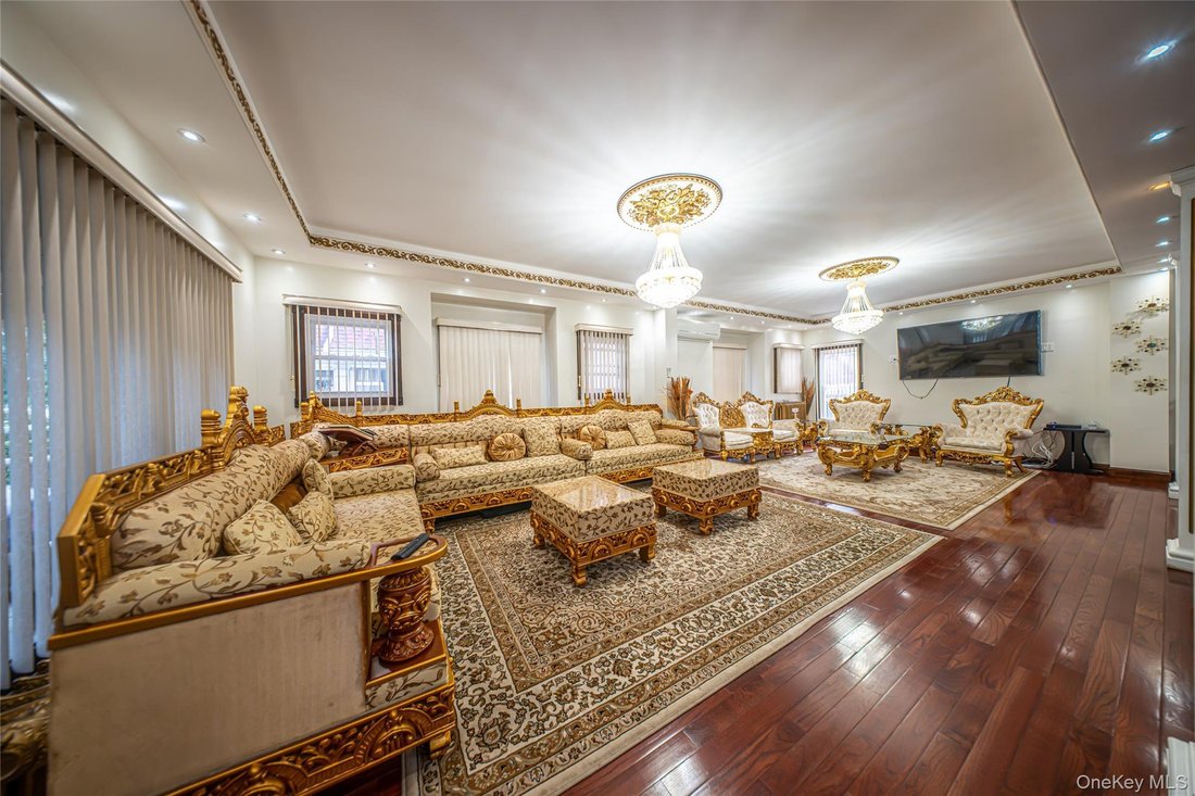 House in New York, New York, United States 3 - 18743036
