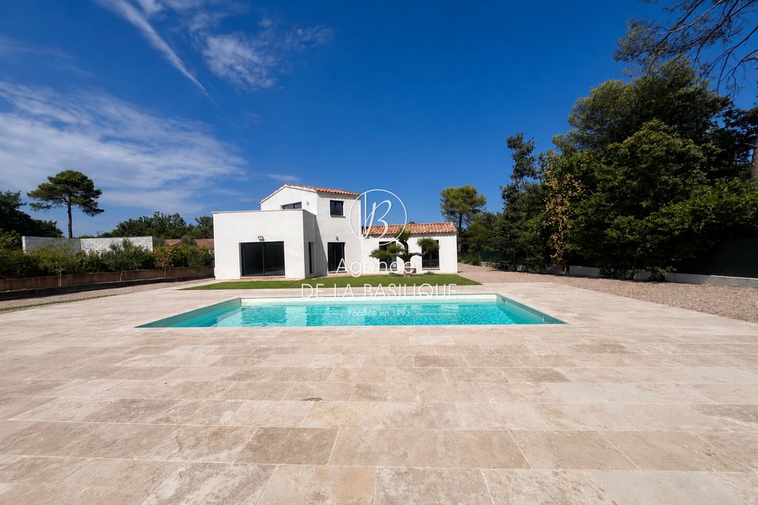Villa à Centre Ville, Saint-Maximin-la-Sainte-Baume, France 2 - 18741487